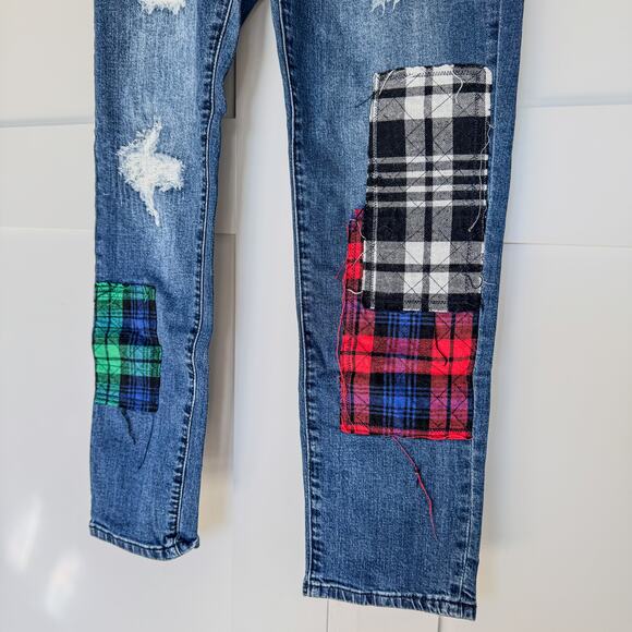 Tru Luxe Jeans, Plaid Patchwork Distressed Straight Leg Jeans, Women's 4/27 - Picture 2 of 11
